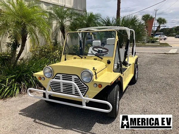 Yellow Mokee 4 Passenger Golf Cart affordable golf cart rental, golf cart rent on top of the world